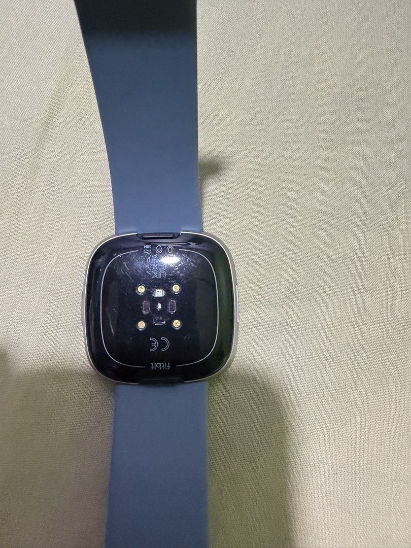 Fitbit versa 4 (Category: Watches) located in Sungai Petani. Submitted by trustedpreloved.my (Listing ID 1421859913, Image 1). Description: Full set Box Watch Cable charger Cod sungai petani Postage rm7 west East rm 15.