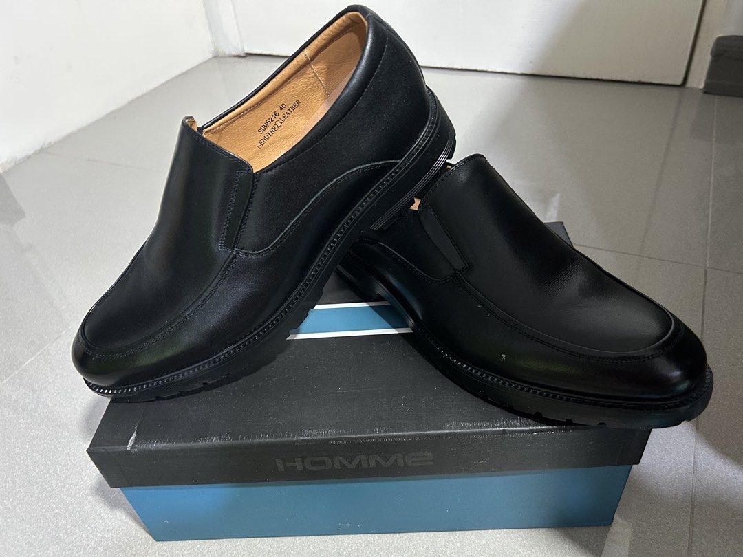Gibi Homme Black Leather Shoes (Category: Dress Shoes) located in Taguig. Submitted by hendydendy (Listing ID 1421918337, Image 3). Description: Selling brand new Gibi Homme Shoes Bought on SM dept store Good for office/formal use Rfs: Bought but never used because doesn’t fit Shipping fee to be shouldered by buyer.