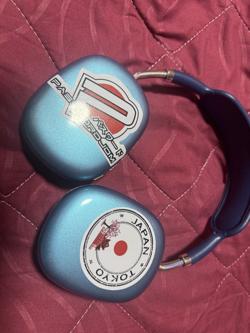 Headphones65561386624643114