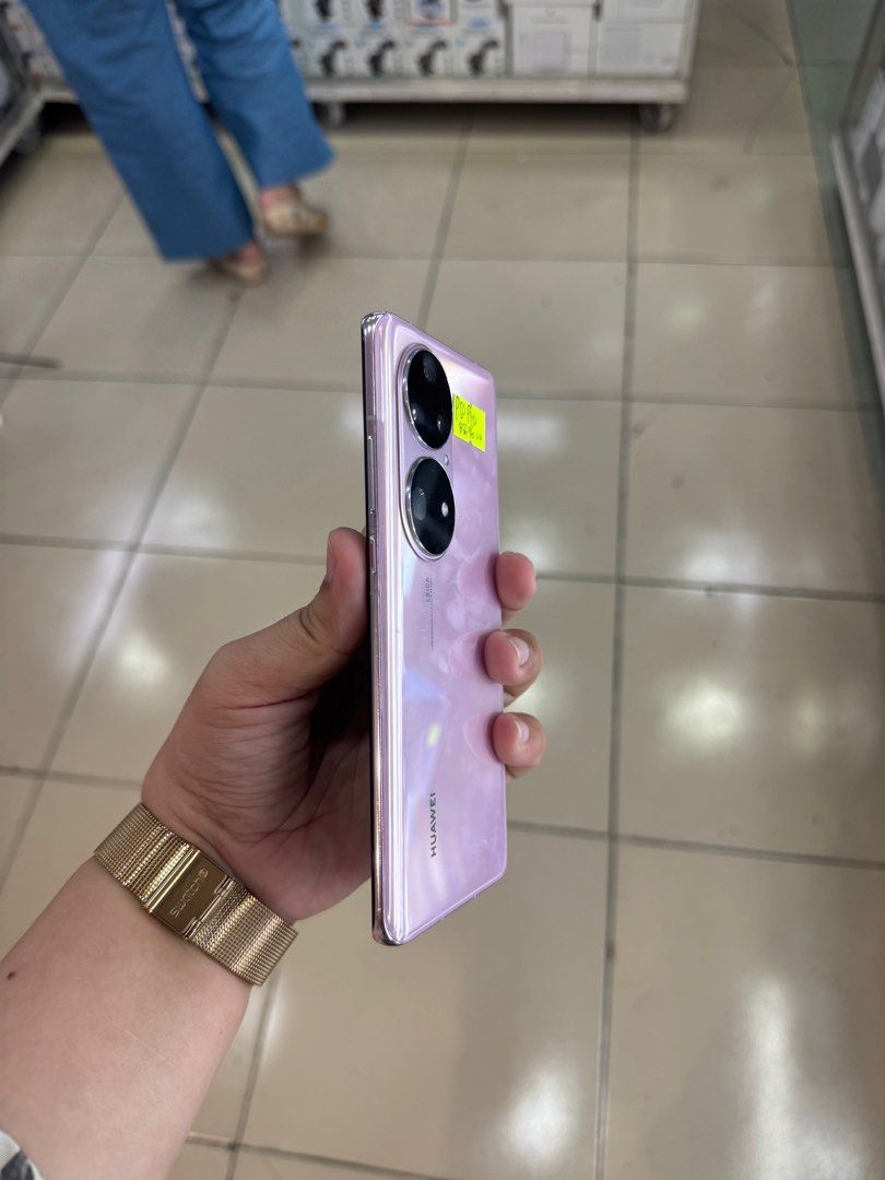 Huawei P50 Pro 256gb FU GLOBAL NO ISSUE (Category: Huawei) located in San Juan City. Submitted by javedsgadgetshop (Listing ID 1421895353, Image 2). Description: INSTALLMENT OPTIONS : SPAY LATER / GGIVES / CREDIT CARD! WE BUY AND SELL SO PWEDE MAGBINTA OR SWAP ! Quick Specs : 💵 Huawei P30 Pro •256gb •NTC Variant •Good batt health •Factory Unlock •95% Smoothness •No hidden issue | No Repaired •100% Authentic | Not Refurbished •w/ OEM Charger & st