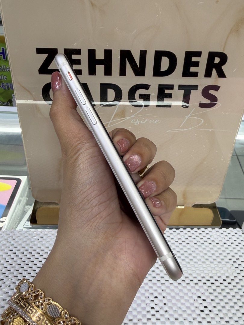 iPhone SE 3rd Gen 128GB OPENLINE (NTC APPROVED) (Category: iPhone SE Series) located in San Juan City. Submitted by desireebayal96 (Listing ID 1421835921, Image 3). Description: iPhone SE 3rd Gen (STARLIGHT) * OPENLINE * ANY SIM * 128GB * 86% BATTERY HEALTH * 98% SMOOTH * NO DENTS * NO ISSUE * NO HISTORY OF REPAIR * NOT REFURBISHED * WORKING FACE ID * WITH CORD OPEN FOR COD SAME DAY DELIVERY PLUS SHIPPING FEE MESSAGE ME DIRECTLY FOR MORE INFO Sto