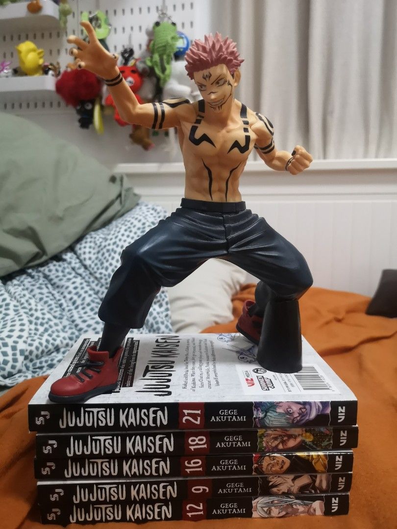 Jjk Manga & Figure (Category: Comics & Manga) located in Quezon City. Submitted by kymchiiz (Listing ID 1421887965, Image 1). Description: PM for inquiries Manga bundle w/ figure BIB 2k php Manga Bundle 1,450 php --- Manga 350 per piece Figure 550 BIB price is negotiable MOP: Gcash or cash (if meet up, qc area, welcome rotonda) MOD: Lalamove (sf shouldered by buyer).