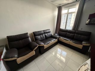 (Category: ) located in . Submitted by akhmin9639867 (Listing ID 1421876125, Image 1). Description: .