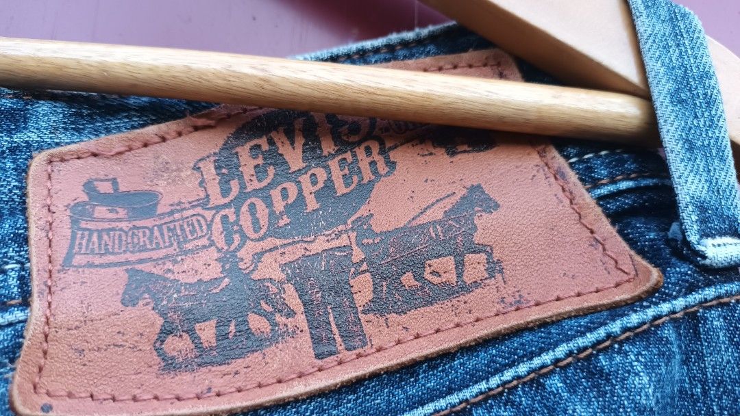 Levi's Copper Jeans (Category: Jeans) located in Manila. Submitted by edmundopil44797 (Listing ID 1421898767, Image 3). Description: ‼️Levis copper for men‼️ 👉Pangharabas 👉Size 32/34 on tag 👉Actual 34 on tape measure 👉Lenght 43 👉Laylayan 7.8 👉Slim fit jeans 👉Non strech 👉Issue:Kulang bulsa 👉Presyo 650 only ✅️Payment first 👉Mop:Gcash ❌️No cop/cod 👉Location:Tagum city.