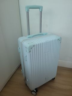 （分類：）位於 。 由 new.secondhand 提交（商品編號 1421867523，圖片 1）。簡介： 。