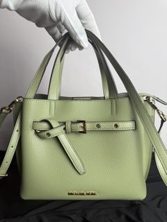 (Category: ) located in . Submitted by preloved500 (Listing ID 1421934362, Image 1). Description: .