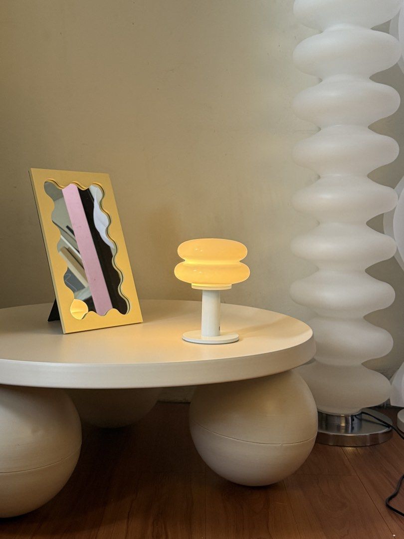 Modern Round Coffee Table (Category: Tables & Sets) located in Quezon City. Submitted by nabi1004 (Listing ID 1421806817, Image 2). Description: silverhome.ph on ig.