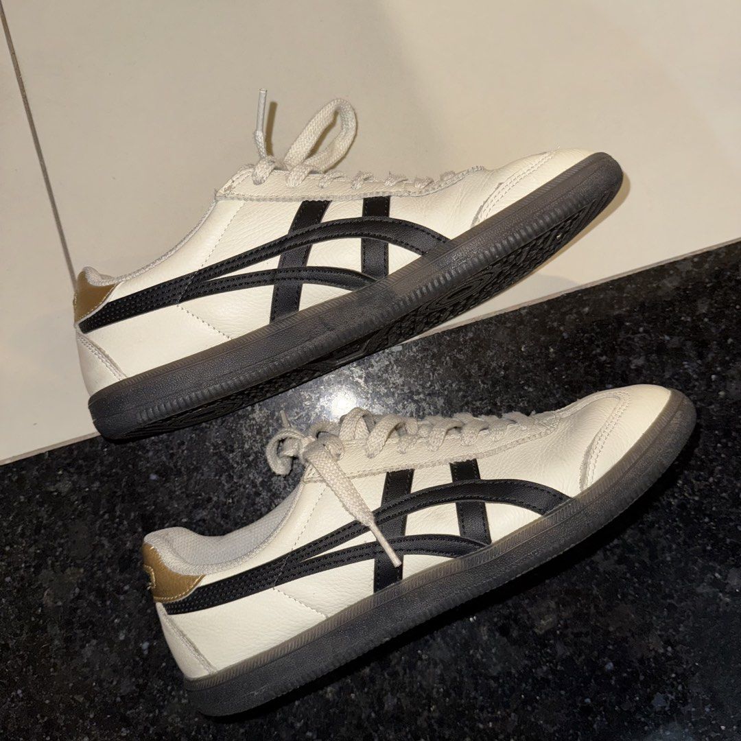 onitsuka tiger tokuten sneakers (Category: Sneakers) located in Tarlac. Submitted by michaelaspreloved__ (Listing ID 1421823879, Image 2). Description: size us 8 womens :) no box! bought for 8k 100% authentic!.