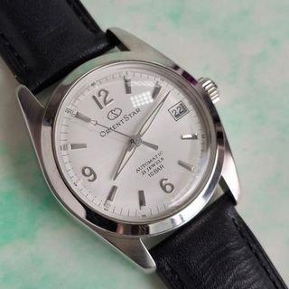 (Category: ) located in . Submitted by watchesbyunique (Listing ID 1421860004, Image 1). Description: .