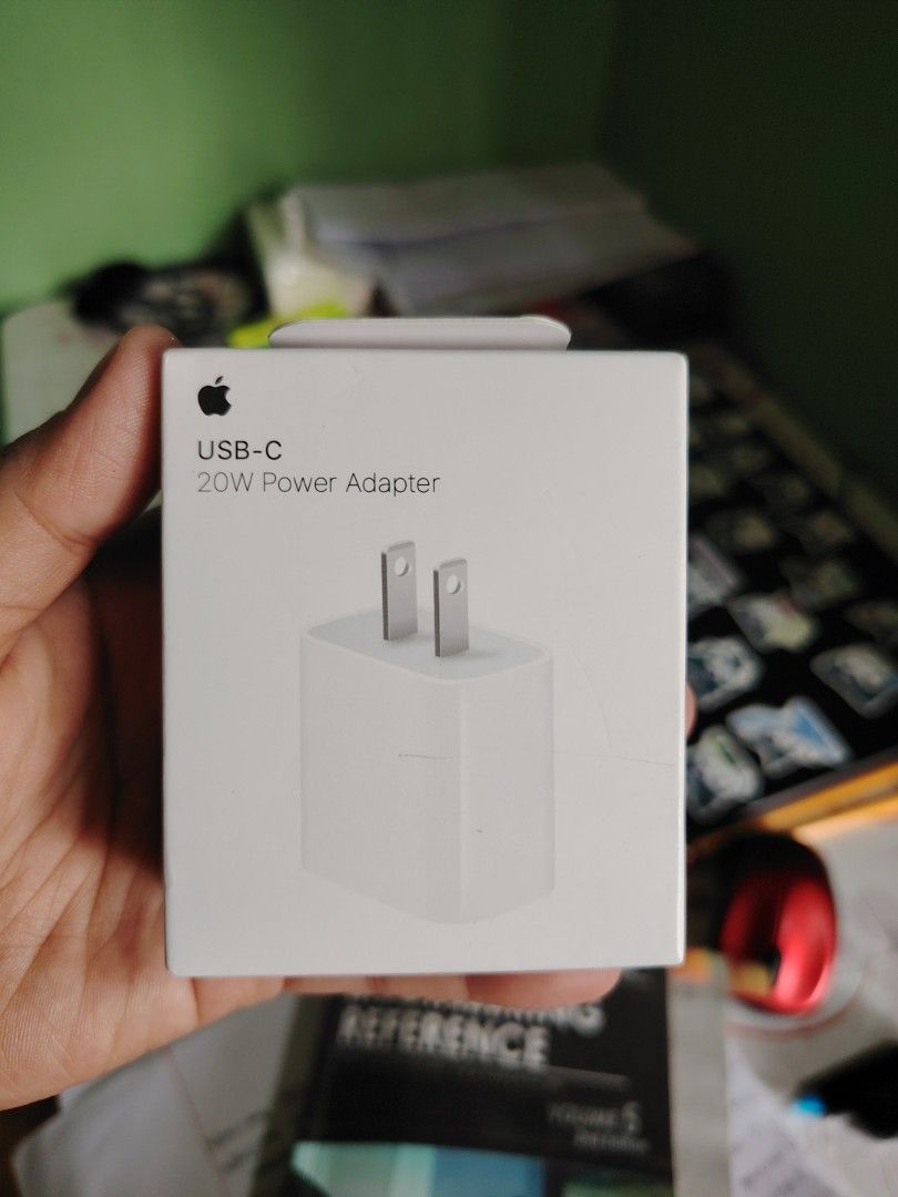 Original Apple🍏 20w Usb-C Power adapter (Category: Electrical, Adaptors & Sockets) located in Makati City. Submitted by itnokdatu04911 (Listing ID 1421875267, Image 1). Description: apple 20w Usb-C Power Adapter Fast Charging MODE OF PAYMENT ✅COD ✅GCASH ✅PAYMAYA VIA LALAMOVE, GRAB OR U CAN BOOK YOUR OWN RIDER TO PICK UP. 14DAYS WARRANTY AND SAME DAY DELIVERY ‼️ Pm for sure buyer 😉.