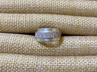 (Category: ) located in . Submitted by silvershineph (Listing ID 1421839219, Image 1). Description: .