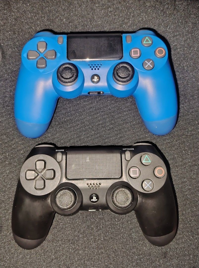 PS4 Controller (Category: PlayStation) located in Singapore. Submitted by rock98397 (Listing ID 1410282509, Image 1). Description: Each 25$ With New grip.