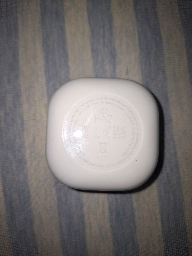 Samsung Earbud Case - White65561385855618112