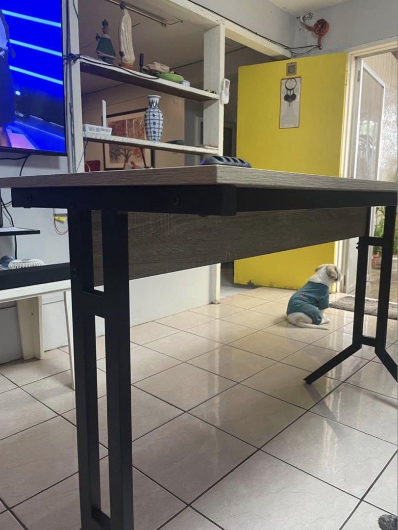 San-Yang Office and Study Table (Wooden Desk) (Category: Tables & Sets) located in Manila. Submitted by j2dam07 (Listing ID 1421827147, Image 2). Description: San-Yang Sturdy Office Table (WxHxL) 120cm x 76cm x 48.5cm Perfect for office/WFH table setup 👍🏼 RFS: Nag upgrade na ako ng bigger desk Location: Malabon City PHP 2,000.00 (Negotiable) For pickup only via: Lalamove / Grab Express.