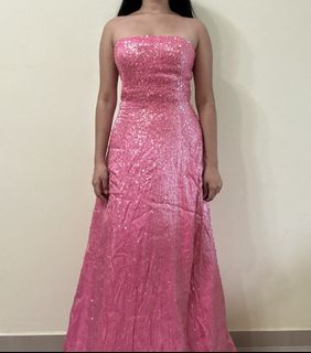 (Category: ) located in . Submitted by clearmywardrobe.jpeg (Listing ID 1421852584, Image 1). Description: .