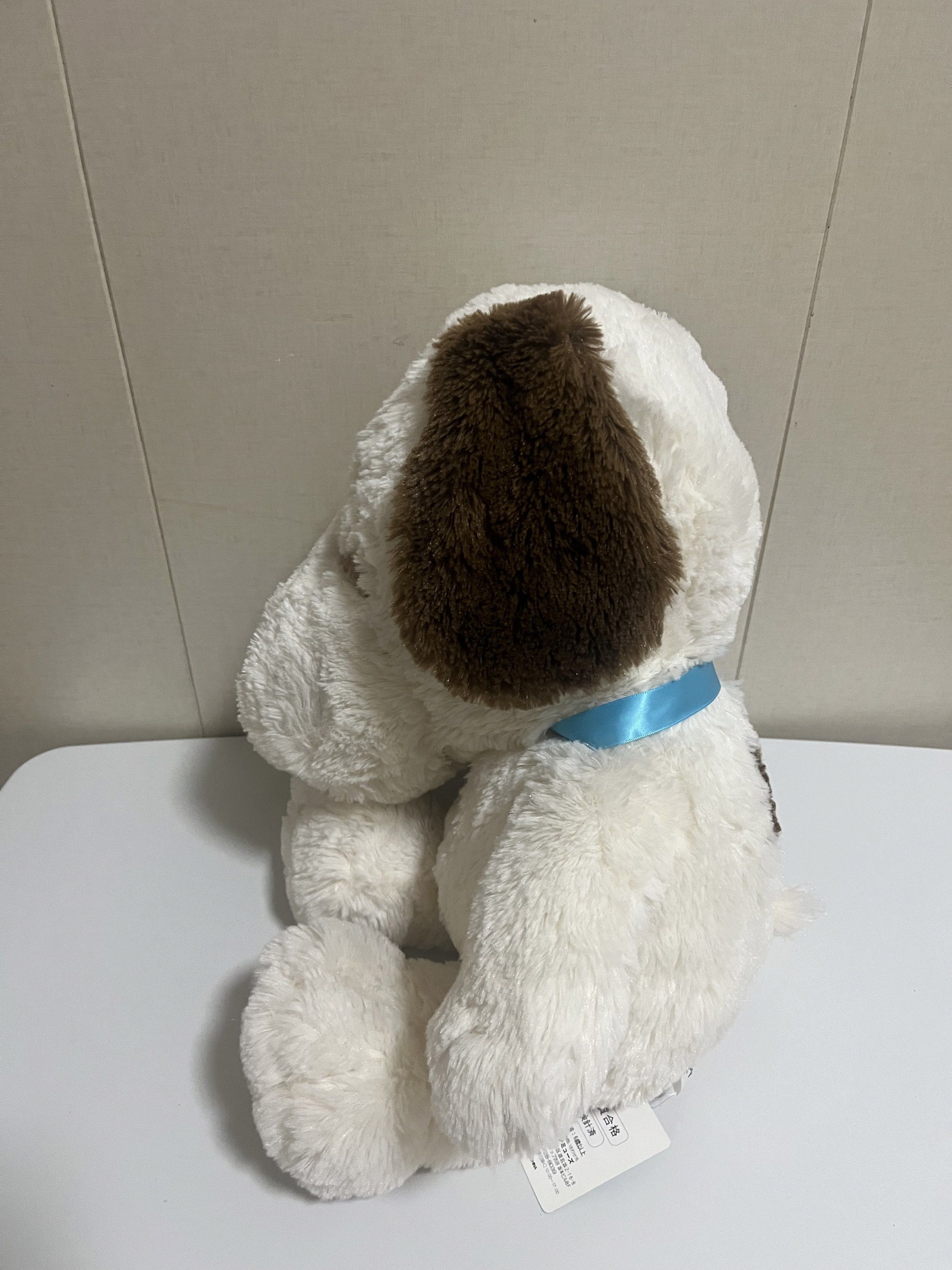 Snoopy Plush Toy with Blue Collar (Category: Plushies & Soft Toys) located in Las Pinas. Submitted by stuffhaven (Listing ID 1421877626, Image 2). Description: Location : Las Piñas Pick up or lalamove - Cute Snoopy plush toy - Features a soft body - Brown ears and nose - Light blue collar - Includes a tag - Perfect for Snoopy fans - Great as a gift.