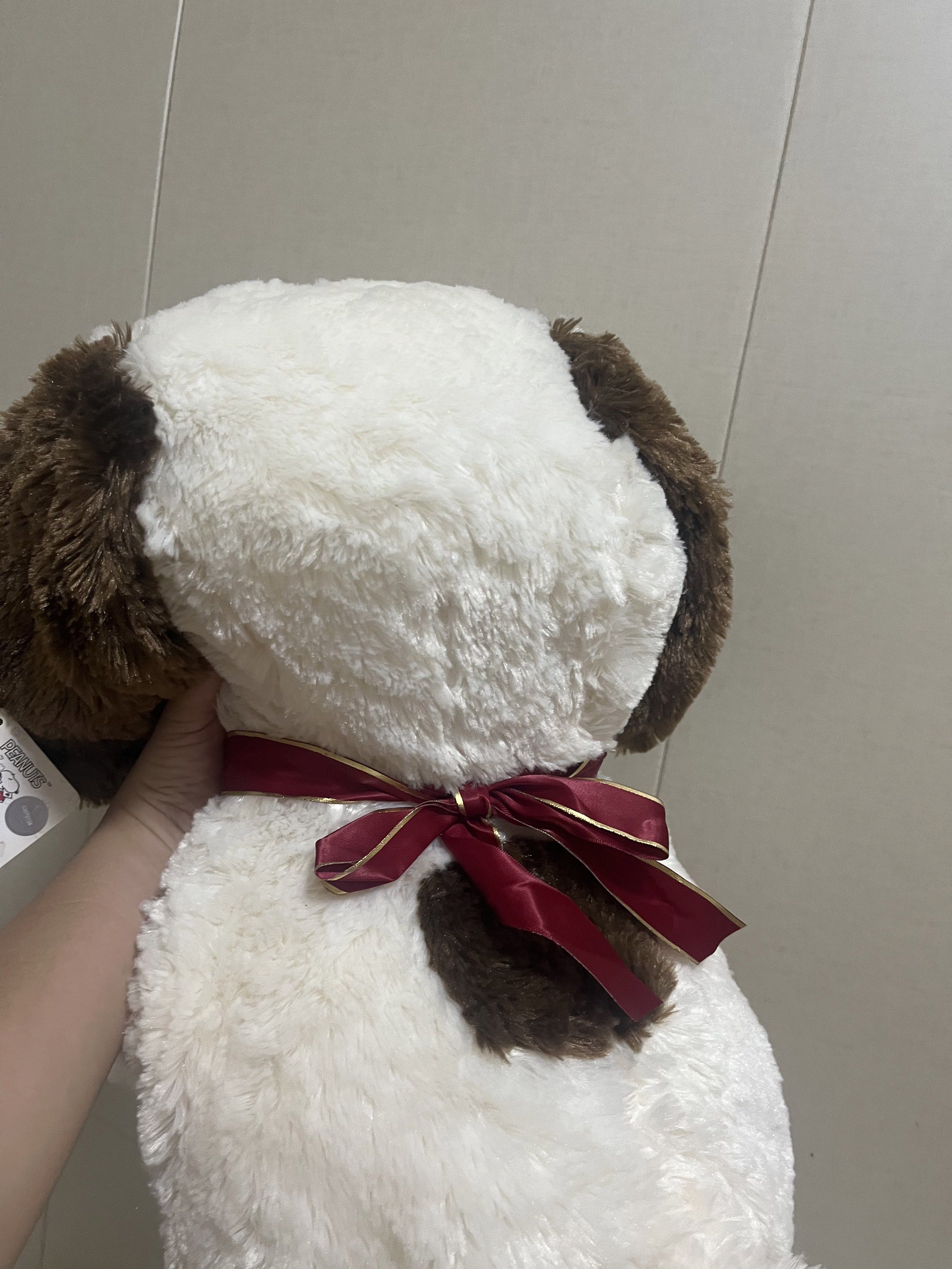 Snoopy Plush Toy with Ribbon (Category: Plushies & Soft Toys) located in Las Pinas. Submitted by stuffhaven (Listing ID 1421877027, Image 2). Description: Location : Las Piñas Pick up or lalamove - Cute Snoopy plush toy - Includes a ribbon - Soft and cuddly material - Comes with a tag - Ideal for kids and collectors - Great gift for Snoopy lovers!.