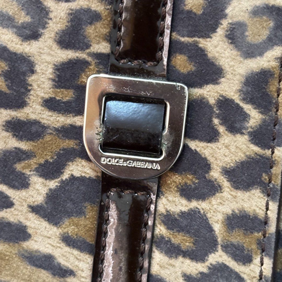 vintage dolce & gabbana suede leopard purse (Category: Luxury Bags & Wallets) located in Makati City. Submitted by metalsmith (Listing ID 1421840516, Image 3). Description: snap button needs replacing clean interior.
