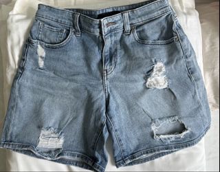 (Category: ) located in . Submitted by lavenderish (Listing ID 1421870612, Image 1). Description: .