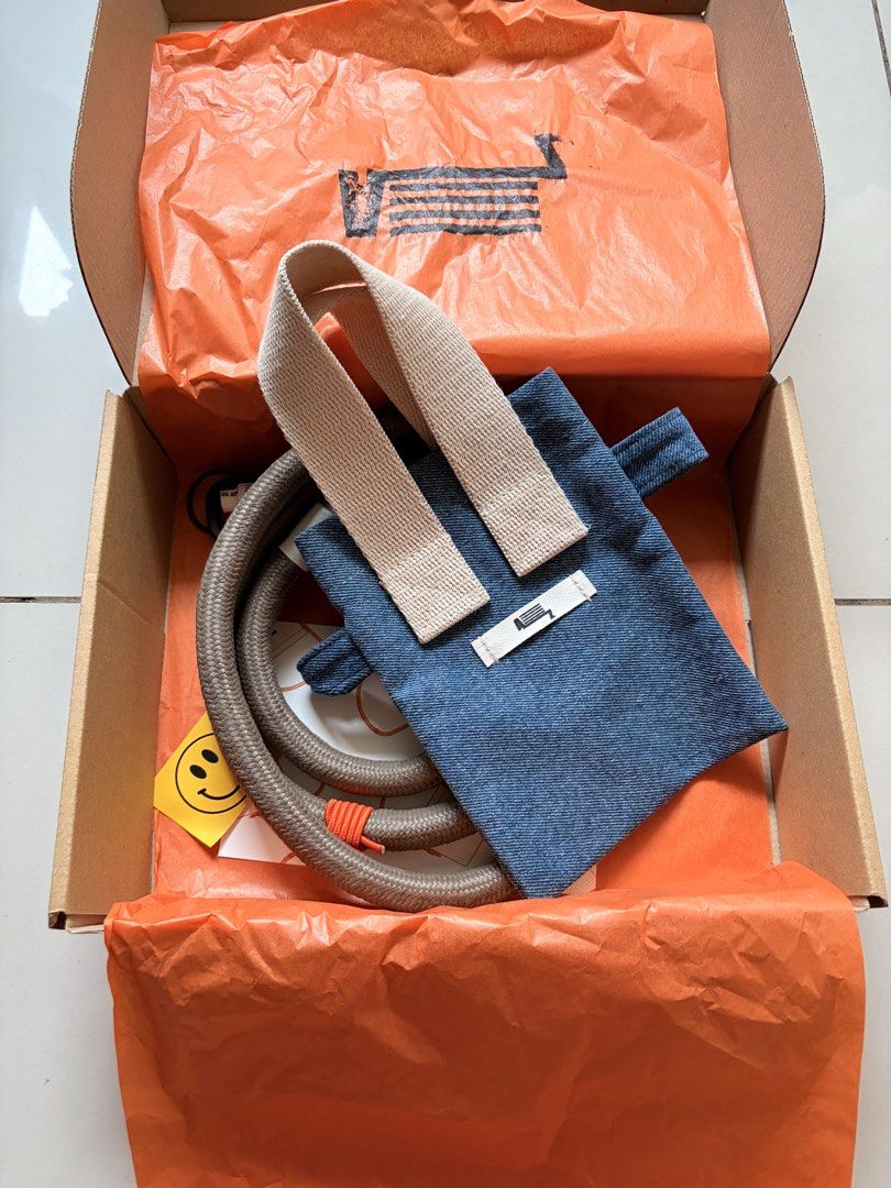 A to Z Denim Mini Chunky Bag (Category: Cross-body Bags) located in Quezon City. Submitted by alessandraa___ (Listing ID 1421942476, Image 2). Description: A to Z - Mini Chunky Bag (Denim) Condition: Brand New - Unused Size: Mini Width: 4” Length: 7” Material: Recycled Denim, Paracird Price: PHP590 (retailed for PHP990) Brand New, unused. Only kept in storage.