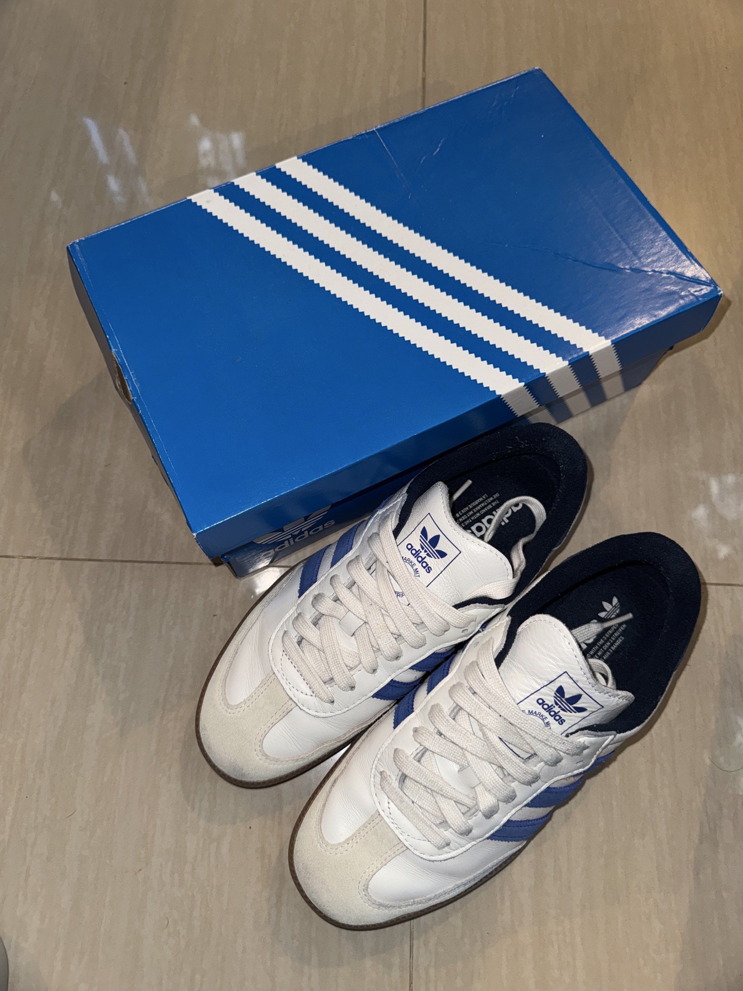 Adidas Samba OG Core White Royal Blue (Category: Sneakers) located in Manila. Submitted by rexign_ (Listing ID 1422001452, Image 2). Description: - 100% Original - Comes with the original box - From Php 6,800 original price .