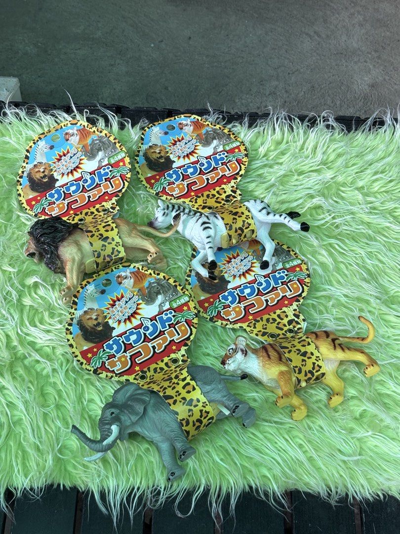 Animal Figures (Battery Operated) (Category: Figurines & Statues) located in Caloocan City. Submitted by _ikolgen (Listing ID 1422071697, Image 1). Description: 150 each, 500 for take all.