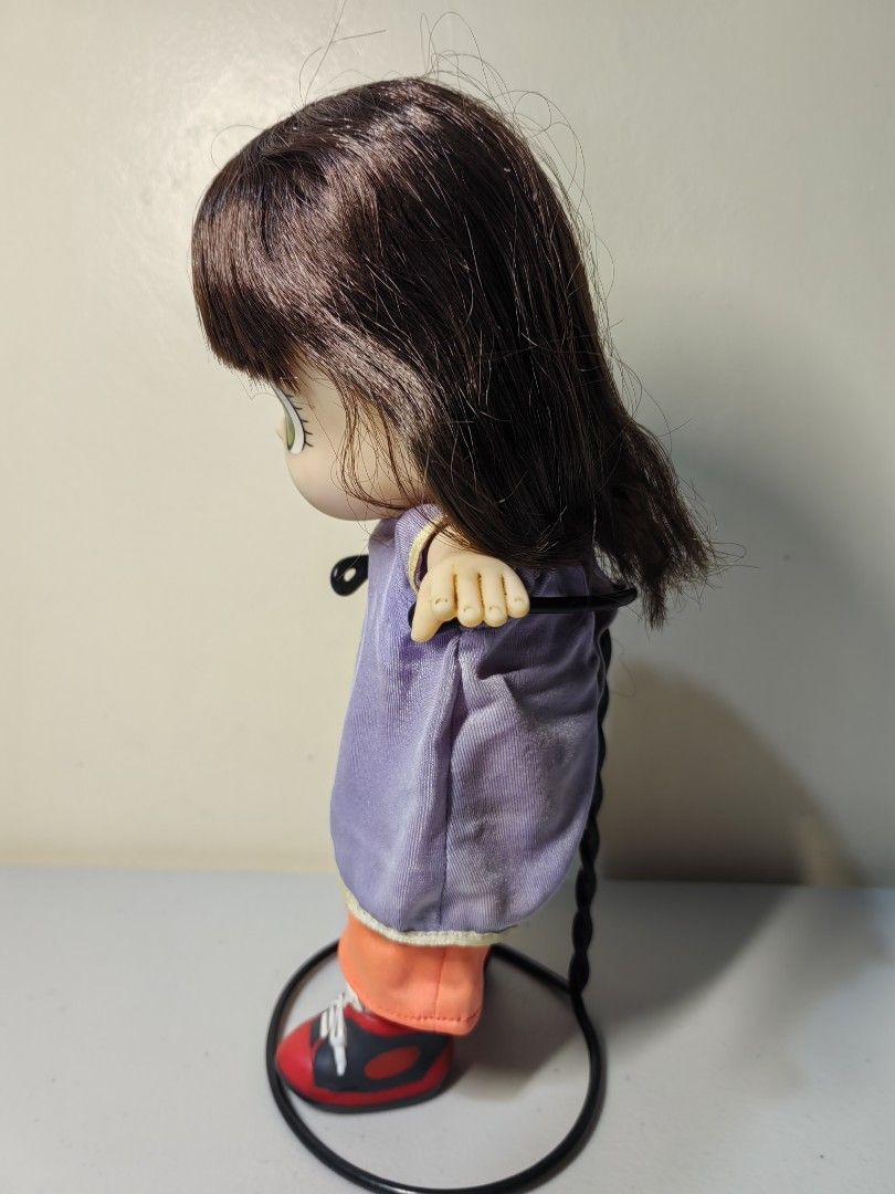 Arale Doll 1998 Bandai (Category: Figurines & Statues) located in Manila. Submitted by theadoorz15 (Listing ID 1421973934, Image 3). Description: 10 inches Stand not included.
