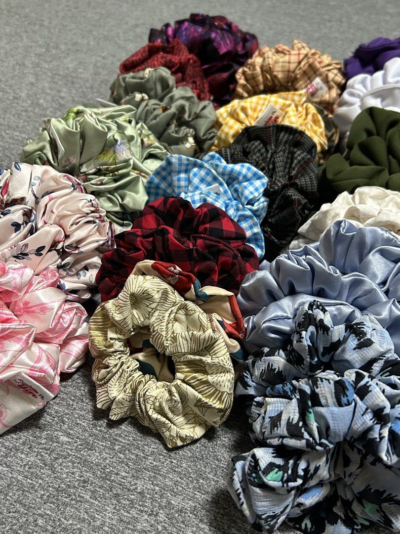 147pcs. Assorted Scrunchies - Various Fabrics & Sizes For Take All (Category: Hair Accessories) located in Marikina City. Submitted by ismoooth (Listing ID 1422002387, Image 3). Description: 147 pcs. For TAKE ALL - Assorted scrunchies in various fabrics, colors, sizes & patterns -WITH FREE OPP PLASTICS & STICKERS - Includes satin, charmeuse, neoprene, cotton linen, korean woven, knitted fabrics. -47pcs with label/etiketa brand -Negotiable price -
