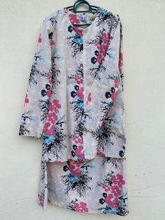 (Category: ) located in . Submitted by zizi00_preloved (Listing ID 1422039792, Image 1). Description: .