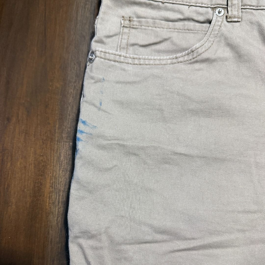 Bench Chinos Khaki Shorts - Size 30 (Category: Shorts) located in Cavite. Submitted by red.19 (Listing ID 1422036276, Image 2). Description: - Bench Chino Shorts - Color: Khaki - Closure: Button and zipper - Pockets: Two front, two back - Inseam: Approximately 8 inches - Condition: Good, with some blue stains on the front..