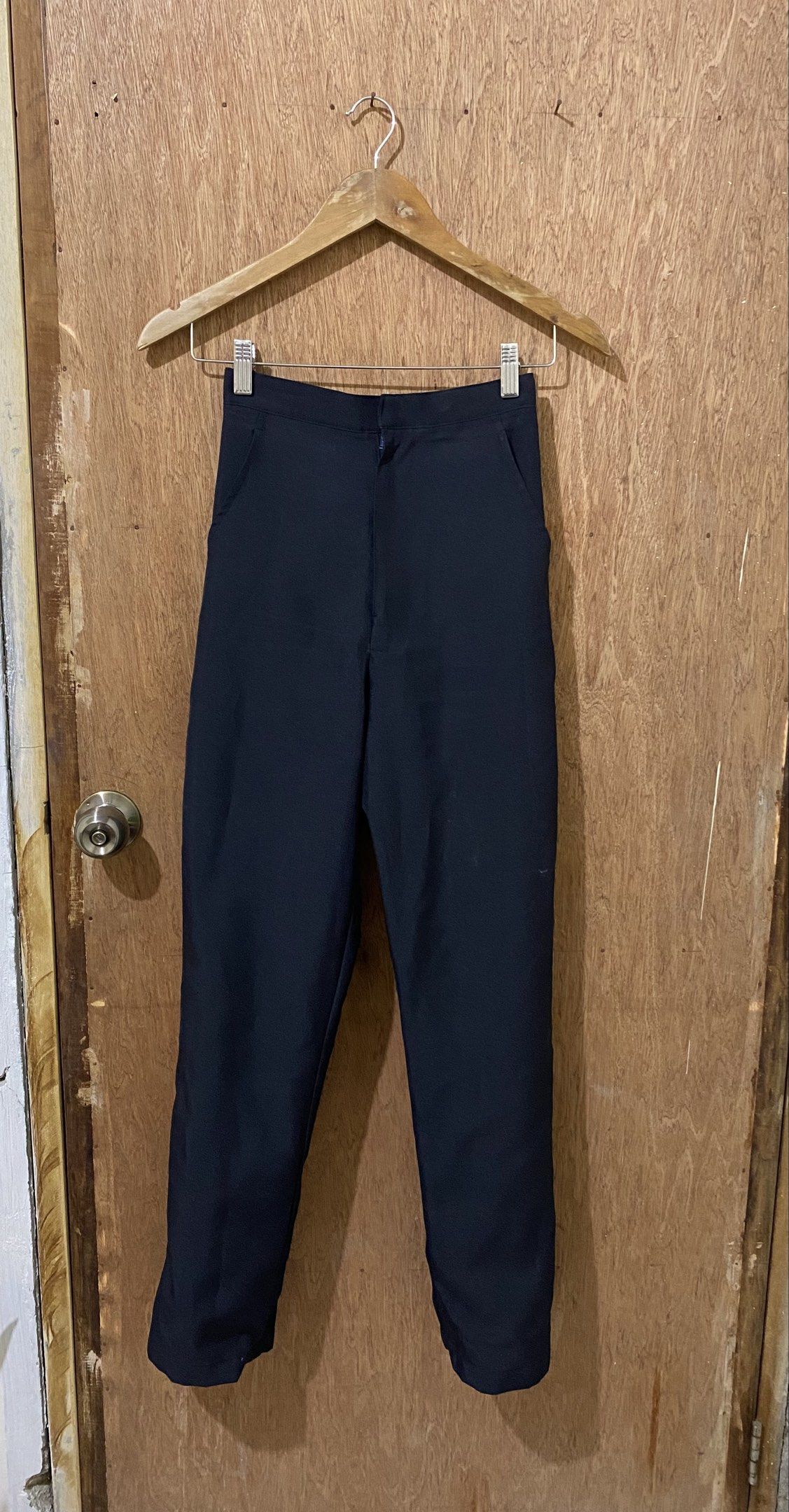 Black and Navy Blue Trousers (Category: Other Bottoms) located in Guimba. Submitted by xeeeyaaaah (Listing ID 1421963566, Image 2). Description: W23-24 l41 Super high waist Napakaganda ng pagkatahi Di ko na kasya tumaba na kasi For slim body Not that black sya 400 for 4 pcs .
