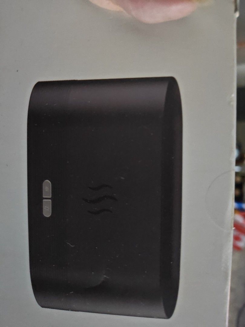 Black Aromatherapy Diffuser (Category: Home Fragrance) located in Singapore. Submitted by c.chen7 (Listing ID 1422013996, Image 1). Description: - Stylish black aroma diffuser - Sleek design - Two control buttons - Creates a relaxing atmosphere - Compact and modern - Perfect for home decor.