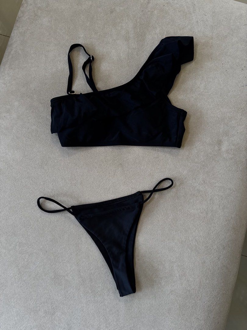 black bikini bundle set (3 items w h&m) (Category: Bikinis & Swimsuits) located in Manila. Submitted by _____car0usell (Listing ID 1422009984, Image 3). Description: ruffled padded top - fits xxs-s h&m bottom - fits s-m adjustable black bottom - cheeky fits xxs-xs all used once only for beach trips no issues rfs: decluttering 🌎♻️ personal closet sale • not thrifted unless stated • items are kept safely stored and no longer used once posted check
