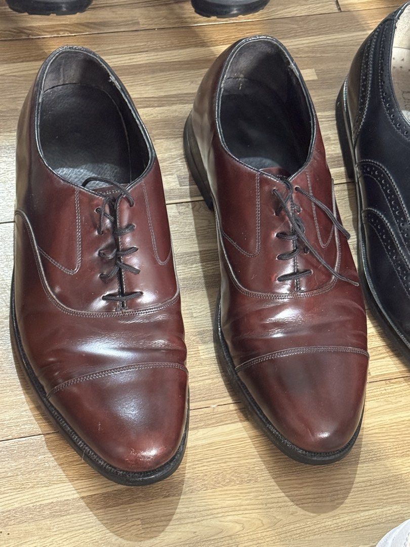 Branded Shoes Men & Women (Category: Sneakers) located in Las Pinas. Submitted by allyash (Listing ID 1421969301, Image 2). Description: Men: Dresports 8.5US Navy Blue Polo Ralph Lauren Nike Airvapor Max Florsheim Imperial Collection Coach Loafers Womens: Adidas Cloudfoam Comtort 6 and 1/2 US Cole Haan White Sneakers Clarks White Naturalized Navy Blue 5.5 Price range from 1,000 - 6,000.