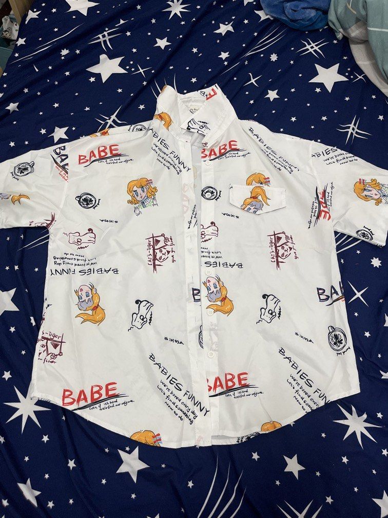 button up (Category: Blouses) located in Singapore. Submitted by brobrobrobrobro (Listing ID 1421961375, Image 1). Description: not sure of size but it fits s-m .