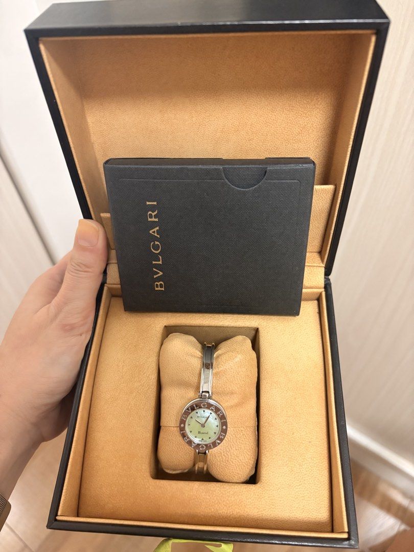Bvlgari B.zero1 Watch (Category: Luxury Watches) located in Naga. Submitted by christinescollections (Listing ID 1421963077, Image 1). Description: - Authentic Bvlgari B.zero1 watch - Features a silver-tone bracelet - Elegant light green dial - Bangle style design - Includes original box and paperwork - Bvlgari logo visible Open for 3months lay away no interest with 20% downpayment. .