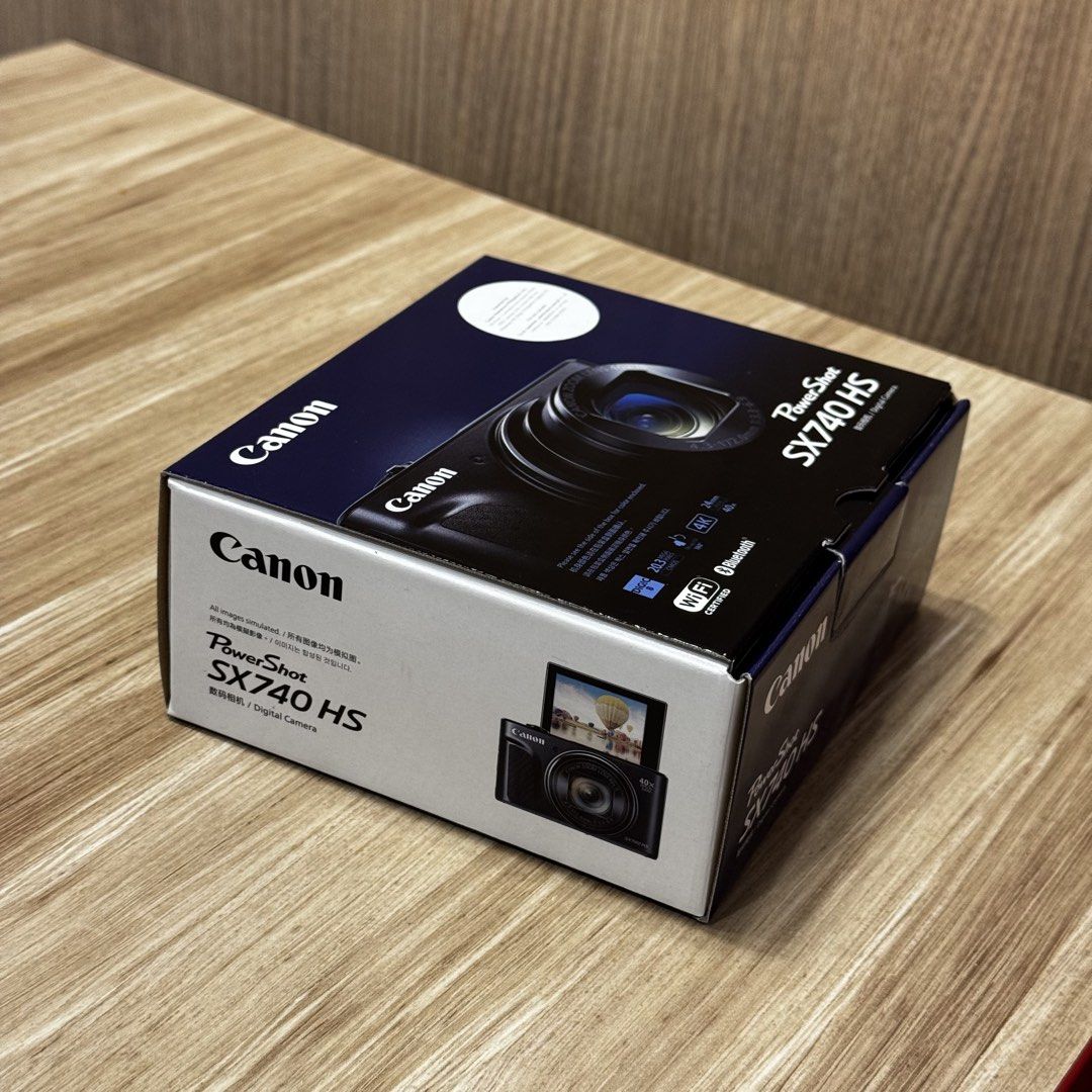 Canon PowerShot SX740 HS (Black) (Category: Cameras) located in Mandaluyong City. Submitted by preloved_by_g (Listing ID 1421977511, Image 2). Description: 📸 Canon SX740HS (Black) Brand New! 1year warranty on Canon PH Inclusions: Camera Unit Original Battery Original Charger Strap Manual Box 📍Mandaluyong / Makati Message me if you are interested. Thank you!.