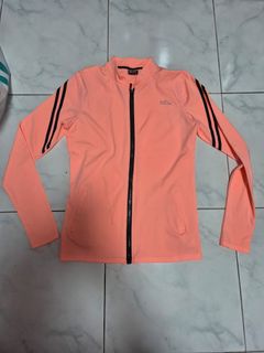 (Category: ) located in . Submitted by thriftwithclar (Listing ID 1422053756, Image 1). Description: .