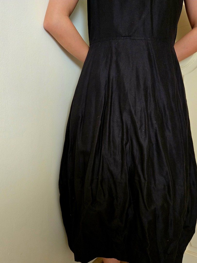 COS Black Sleeveless Dress (Category: Dresses) located in Mandaluyong City. Submitted by helloshopgirl (Listing ID 1422009698, Image 2). Description: Black sleeveless dress from COS. Features a round neckline and a unique bubble hem. The dress is made in Turkey. Size is EUR 36 / CN 165/84A. There is a small seaming on the front of the dress. The dress has a fitted bodice and a flared skirt. Dress is worn but well kept. RFS: doesn't fit me anymore