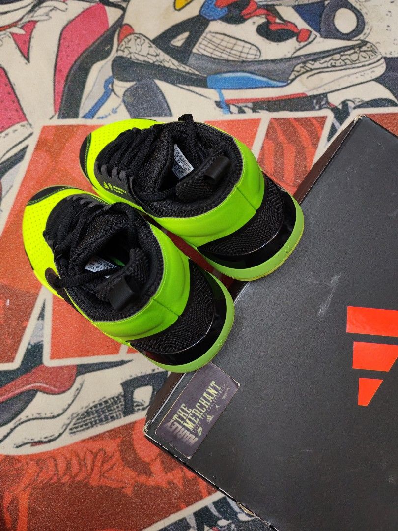 Don Issue 5 Lucid Lemon Size 10 (Category: Sneakers) located in Marikina City. Submitted by tm_harley (Listing ID 1421994743, Image 3). Description: 🚨Don Issue 5 Lucid Lemon Size 10 Men's ✅2,595 pesos only!! ❌7,300 SRP Send a DM for inquiries 📩 FB: Harley Villa FB Page: The Merchant - Kicks and Collectibles 📌Marikina City Location.