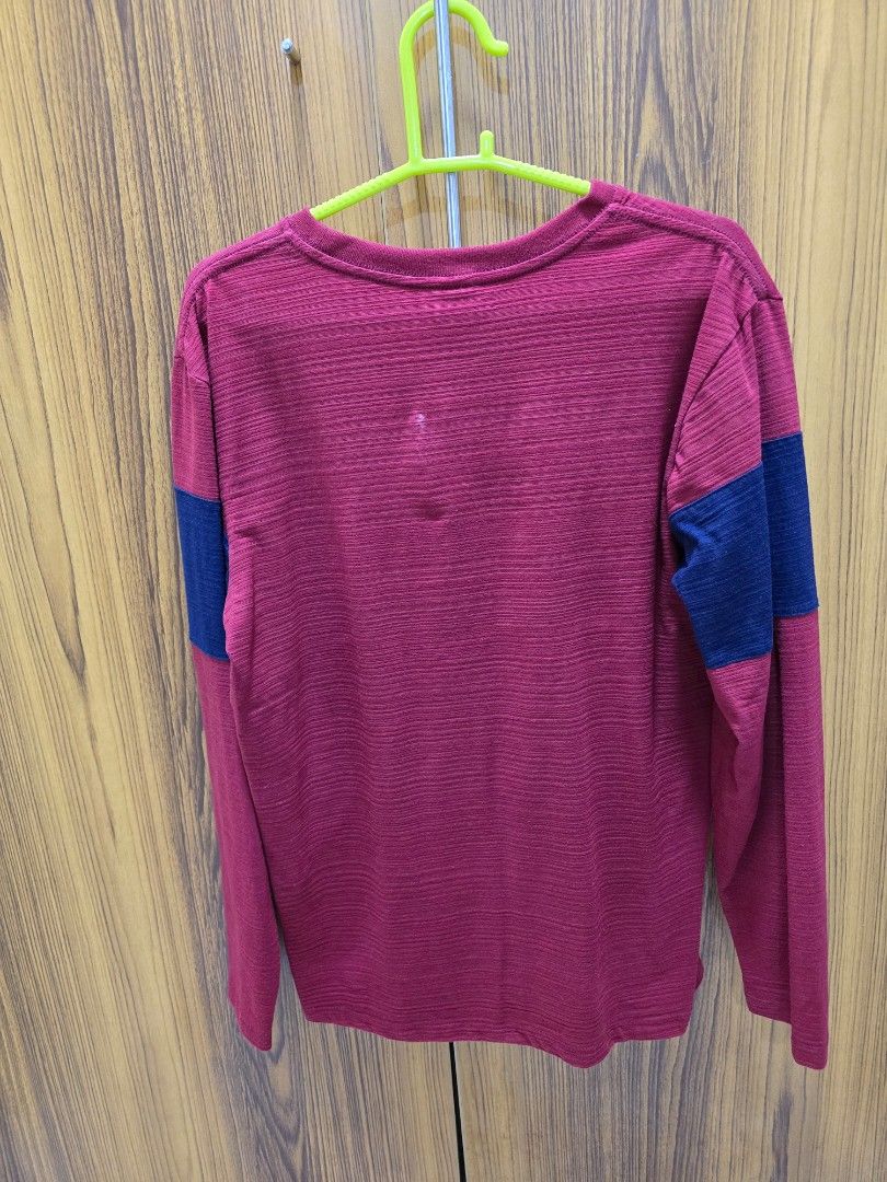 EGO Brooklyn NYC Long Sleeve Shirt - Medium (Category: Tshirts & Polo Shirts ) located in Valenzuela. Submitted by SecondChances (Listing ID 1421976834, Image 2). Description: - EGO long sleeve shirt - Maroon body with navy blue accents - Crew neck - Vertical navy blue stripe detail - Size: Medium - Brand logo on inside collar - Textured fabric.
