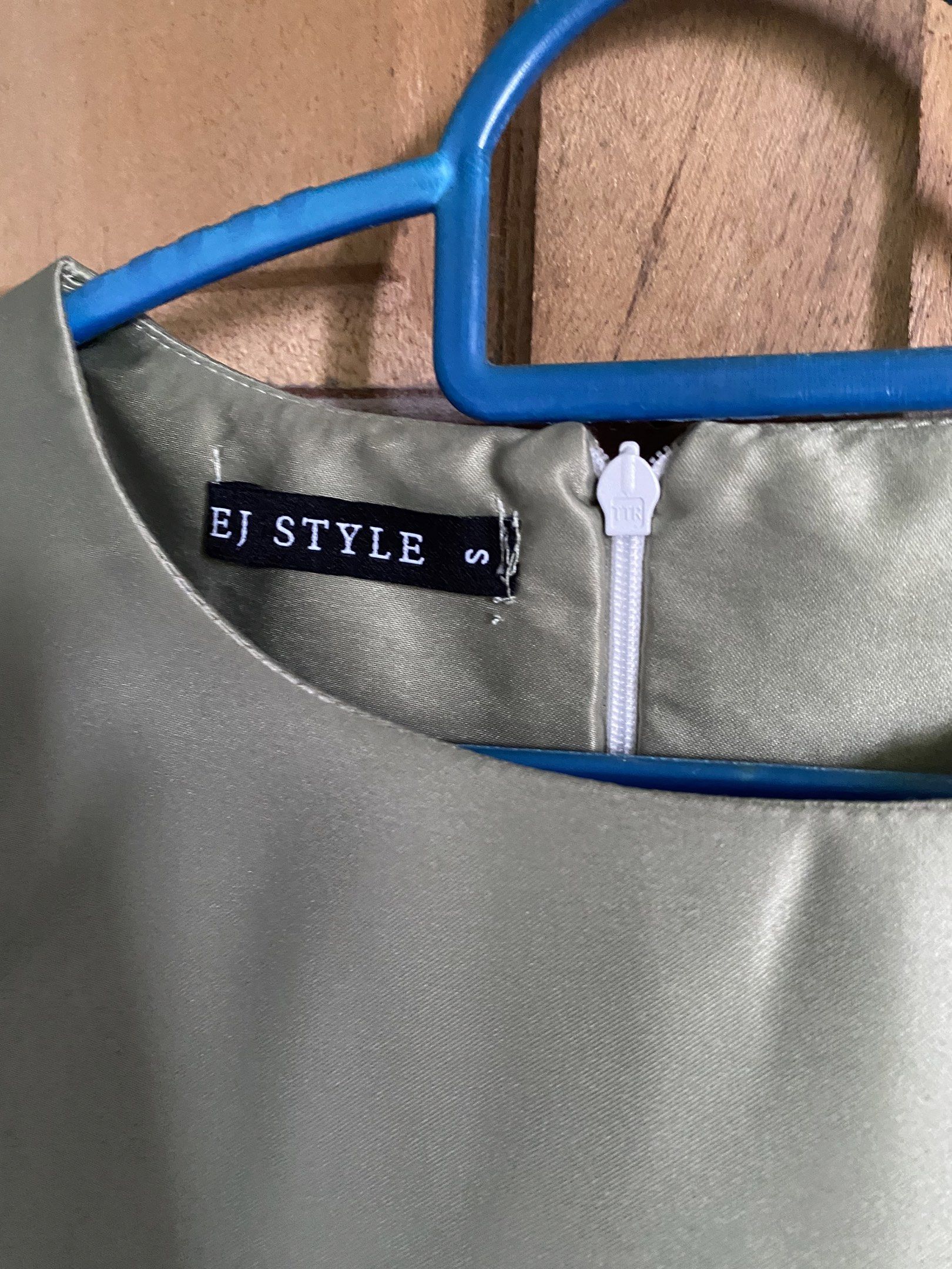 Sage Rice Cookware Ej style Arina kurung in sage, Women's Fashion, Muslimah Fashion, Baju ...
