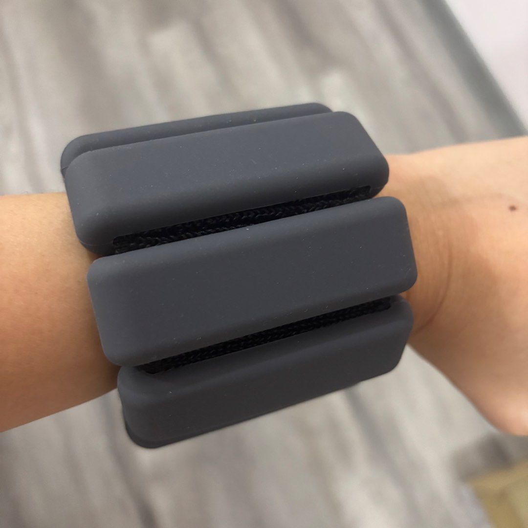 Exercise Bangles/ Weights (Category: Weights & Dumbbells) located in Singapore. Submitted by sparklebits (Listing ID 1422044780, Image 3). Description: Exercise Weights/ Bangles/ Ankle Weights (1 pair) 1 pound (abt 450g) each, total 900g Dark grey Used once, mint condition No brand (but like bala bangle) Good for yoga, pilates Meetup only No trade please *Not for fussy buyer please .