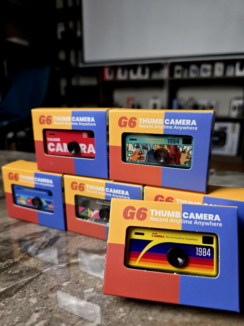 G6 Thumb Camera Brand New 🔥📸 (Category: Cameras) located in Manila. Submitted by yukiii16 (Listing ID 1422058829, Image 3). Description: BRAND NEW G6 THUMB CAMERA (ONHAND) WITH SD CARD - 250 𝐒𝐩𝐞𝐜𝐢𝐟𝐢𝐜𝐚𝐭𝐢𝐨𝐧𝐬: Display: 0.96-inch TFT LCD Screen Lens: 130° HD Wide-Angle Video Resolution 1080P (1920 × 1080) 720P (1280 × 720) Audio Format: WAV (512 kbps) Interface: High-speed Type-C Port Power Input: Type-C / DC 5V (1A) Storage Capacity: