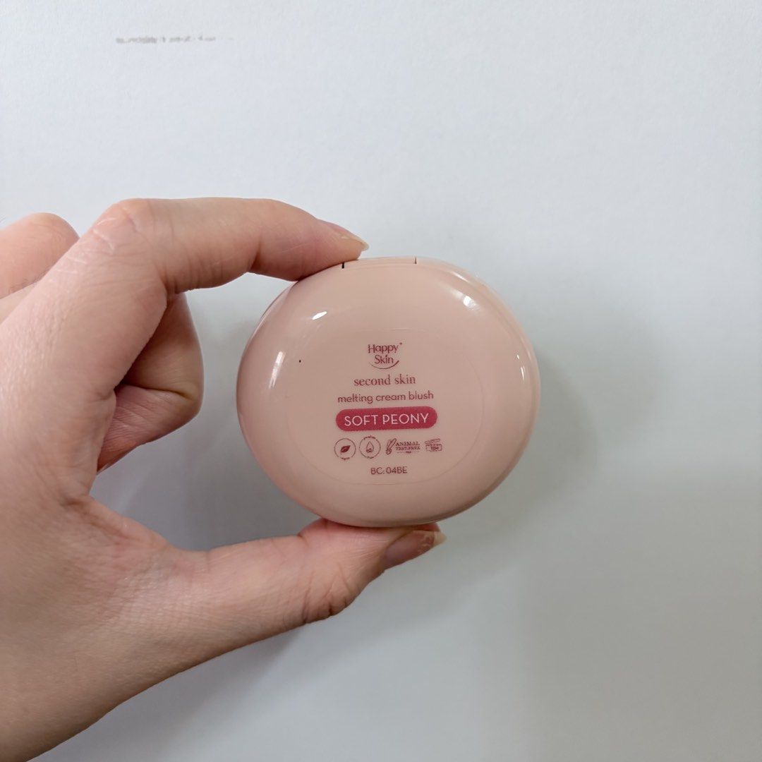 Happy Skin Blush (Category: Makeup) located in Quezon City. Submitted by glen_things (Listing ID 1421962215, Image 3). Description: Purchase date: Aug 2025.