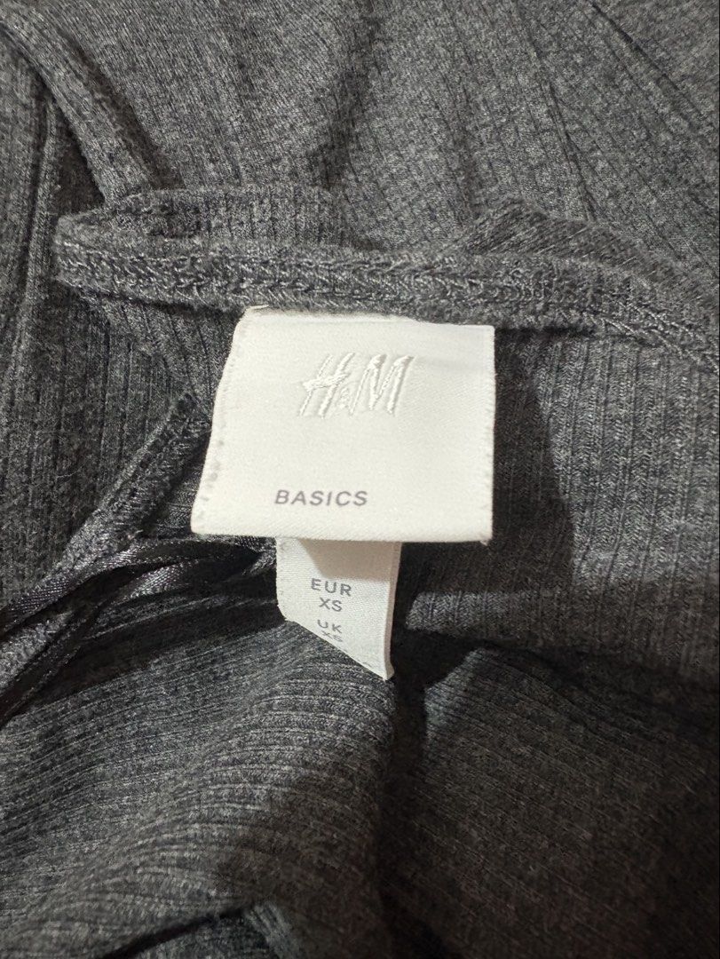 H&M Basics Ribbed Dress - XS (Category: Dresses) located in Calamba. Submitted by imklari (Listing ID 1422025516, Image 2). Description: - H&M Basics dress - Gray ribbed fabric - Bodycon style - Scoop neckline - Midi length - Size: XS - Dress it up or down!.