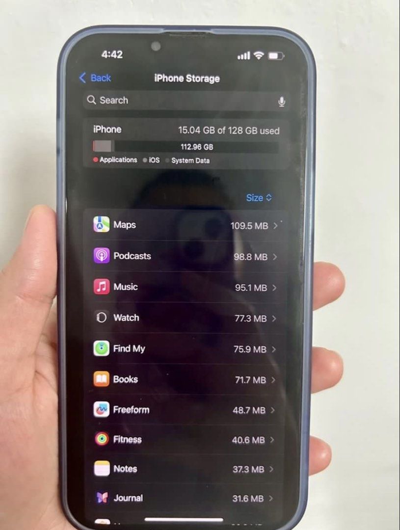 iphone 14Plus (Category: iPhone X Series) located in Antipolo. Submitted by krlyrzn (Listing ID 1421976756, Image 2). Description: - no history of repair - unit only no charger - Taytay Rizal.
