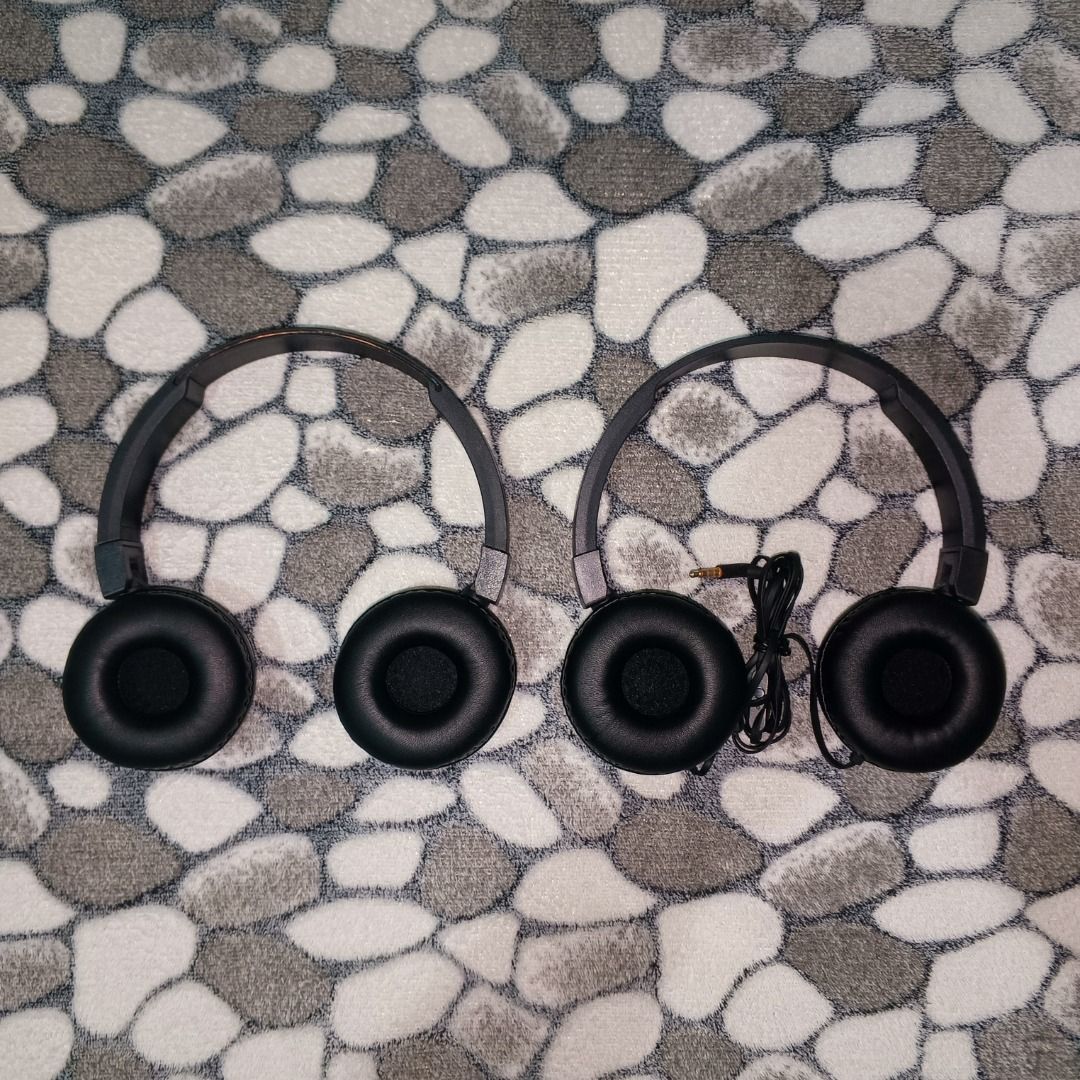 JBL T450 + JBL T450BT BUNDLE (Black) (Category: Headphones & Headsets) located in Iloilo. Submitted by francisadrianm (Listing ID 1422002966, Image 2). Description: - SOLD AS BUNDLE ONLY - Almost all buttons tested and working (except sa single button ng T450 wired) - Bagong palit na po ang ear pads nila, kaya goods na goods sila ngayon - May kasama na rin silang ear pads cover - Wala na pong original box na kasama - Medyo exposed na ang wire na 