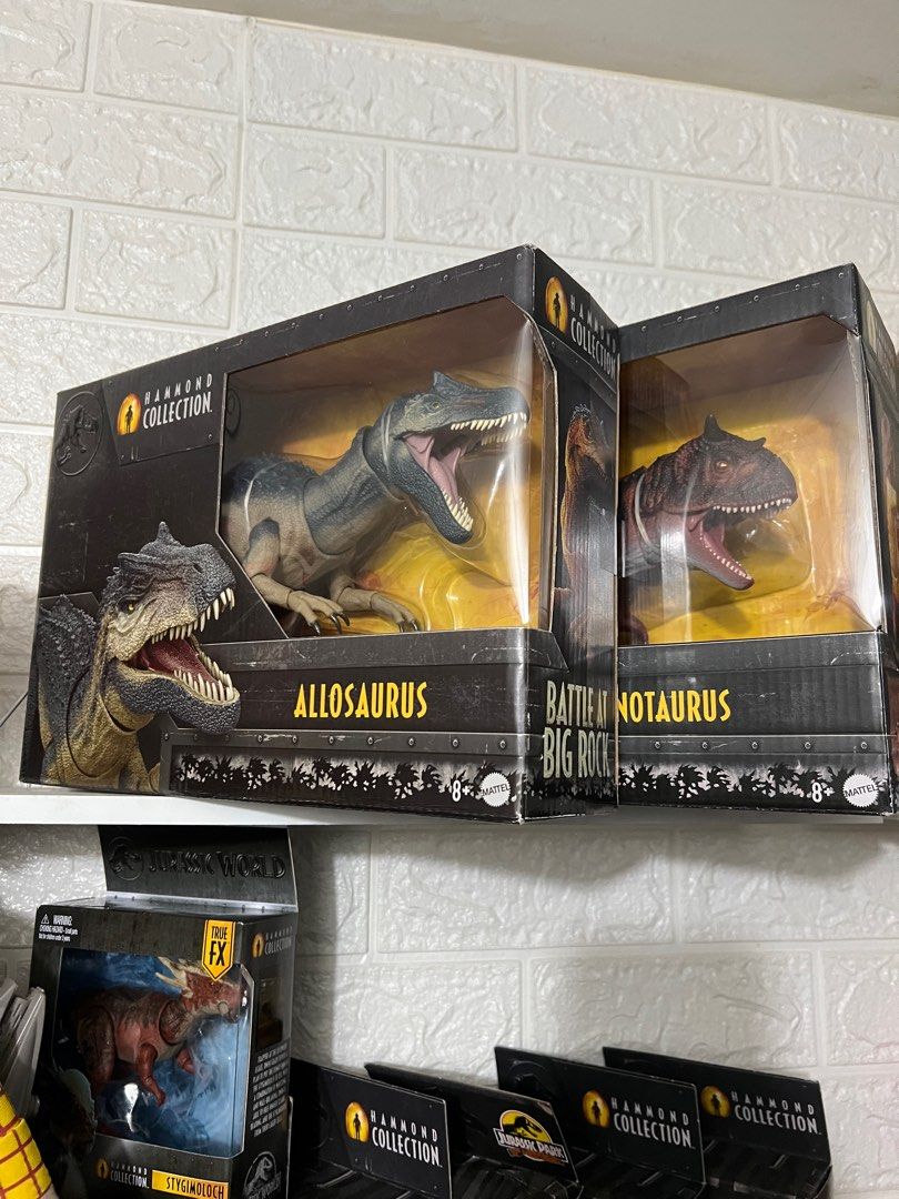 Jurassic World Hammond Collection Dinosaur Figures (Category: Figurines & Statues) located in San Pedro. Submitted by c201120197874 (Listing ID 1421963966, Image 1). Description: Carno bib -4500 Allosaurus bnew-3500 Metria bib-2000 Parasaur bnew-2000.
