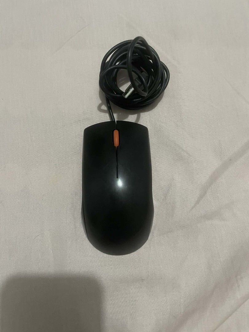 Lenovo wired mouse (Category: Mouse & Mousepads) located in Nagcarlan. Submitted by prelovedbyashly (Listing ID 1422000272, Image 1). Description: .